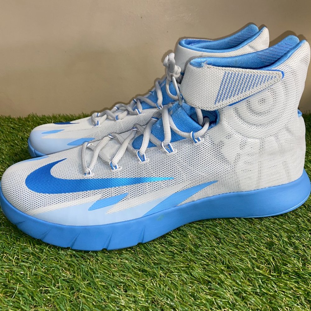 Nike Zoom Hyperrev Kyrie 643301-006 UNC Tarheel PE Basketball Shoes Men's 13.5